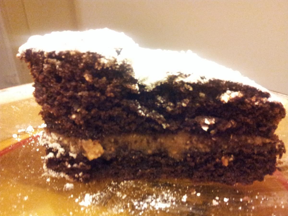 Pastís de garrofa amb praliné