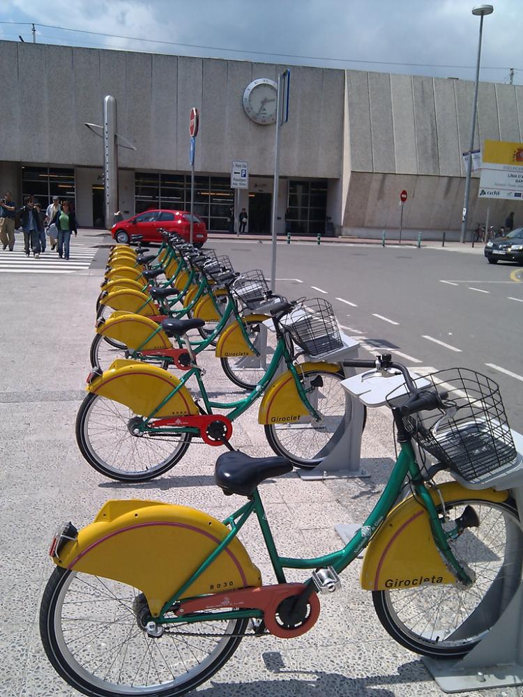 Girocletes a l'estació de girona