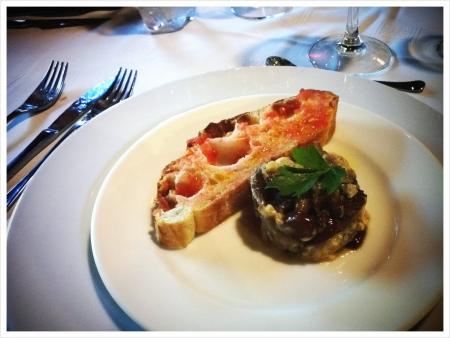 Pa amb tomaquet med svamp omelette